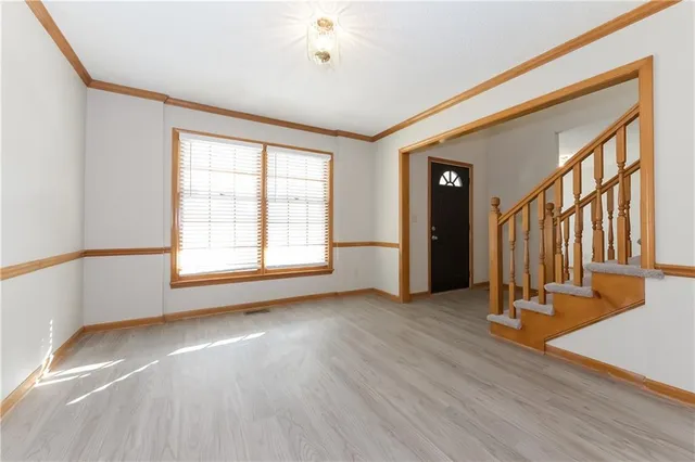 $2,725 | 5620 Meadow View Drive, Shawnee, KS 66226