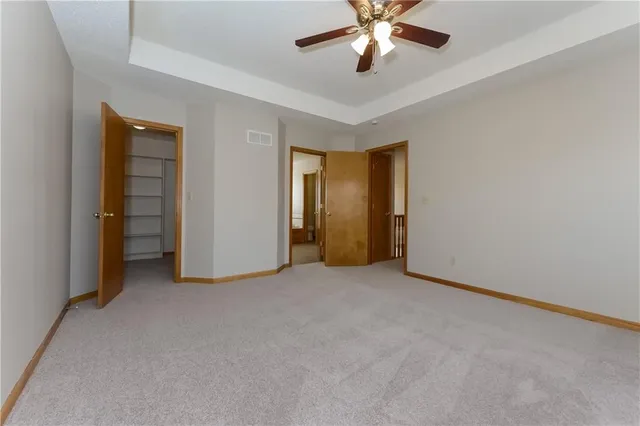 $2,725 | 5620 Meadow View Drive, Shawnee, KS 66226