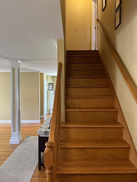 329 Forest Hills Road Springfield, MA 01128 - Photo 23 of 42 a view of entryway