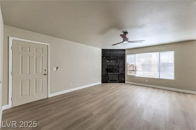 $1,500 | 8450 Alta Drive, Unit 121, Las Vegas, NV 89145