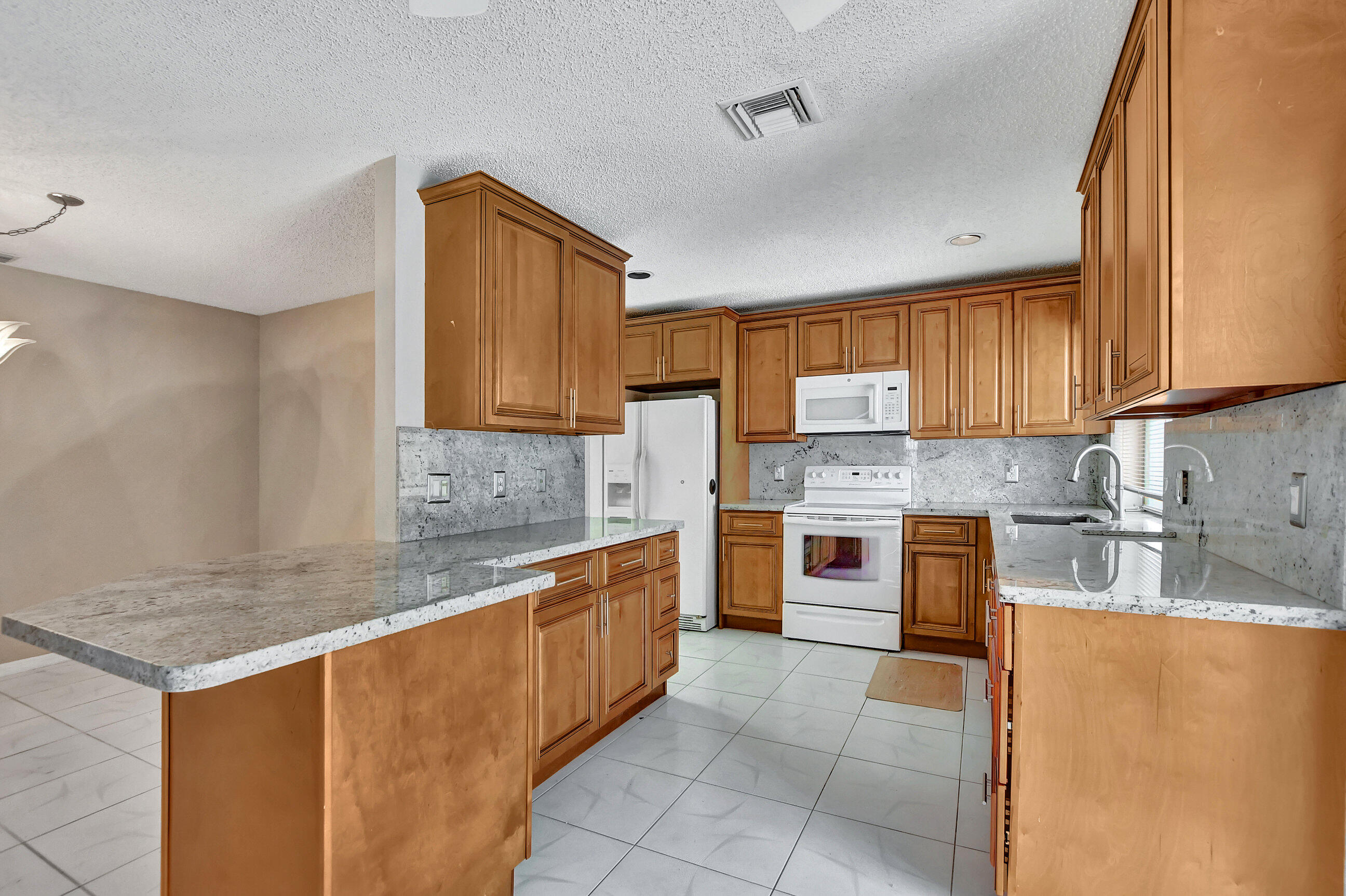 10399 Canoe Brook Circle Boca Raton, FL 33498 - Photo 15 of 58 25_dsc_2901