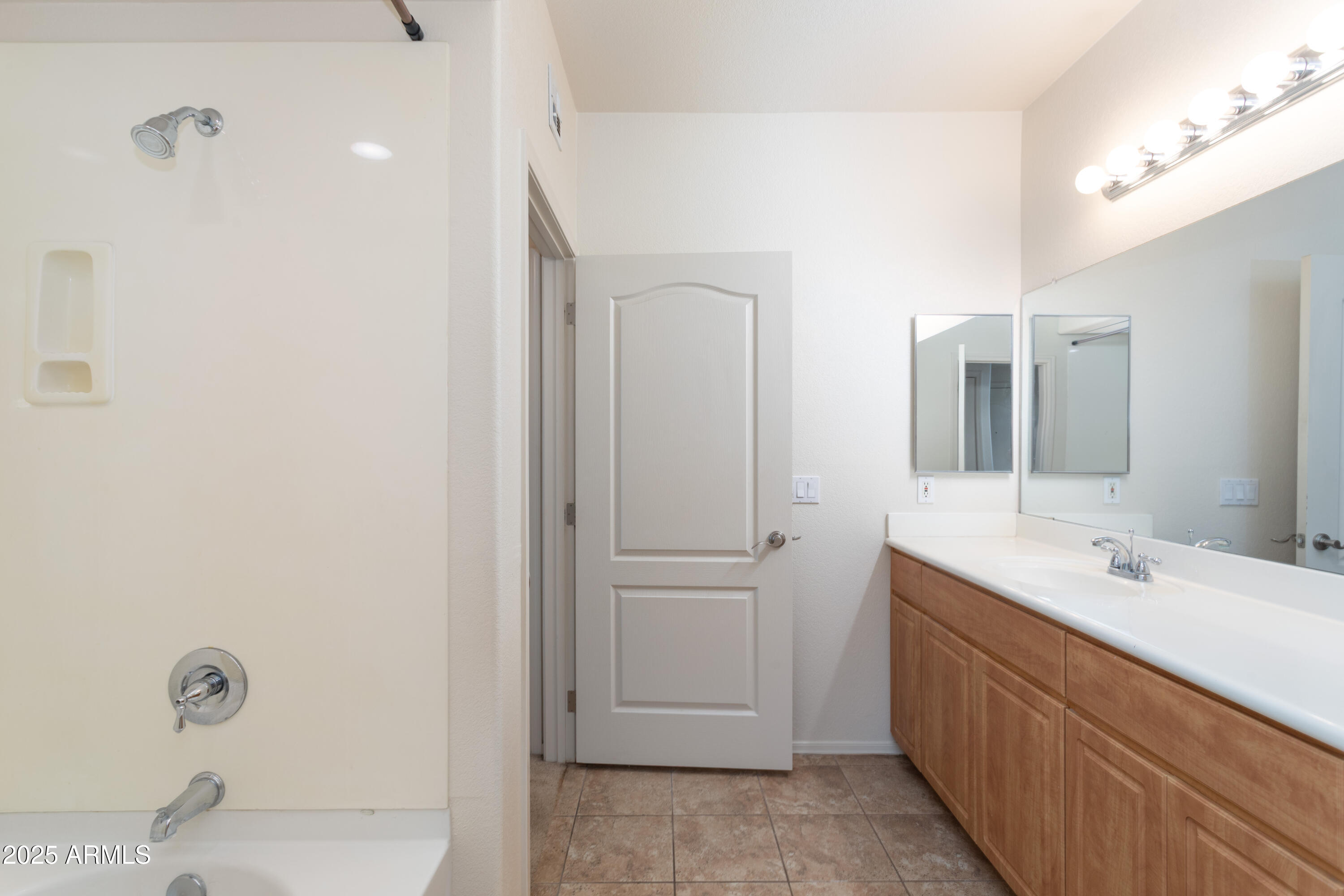 295 North Rural Road, Unit 143 Chandler, AZ 85226 - Photo 15 of 19 3V6A0658