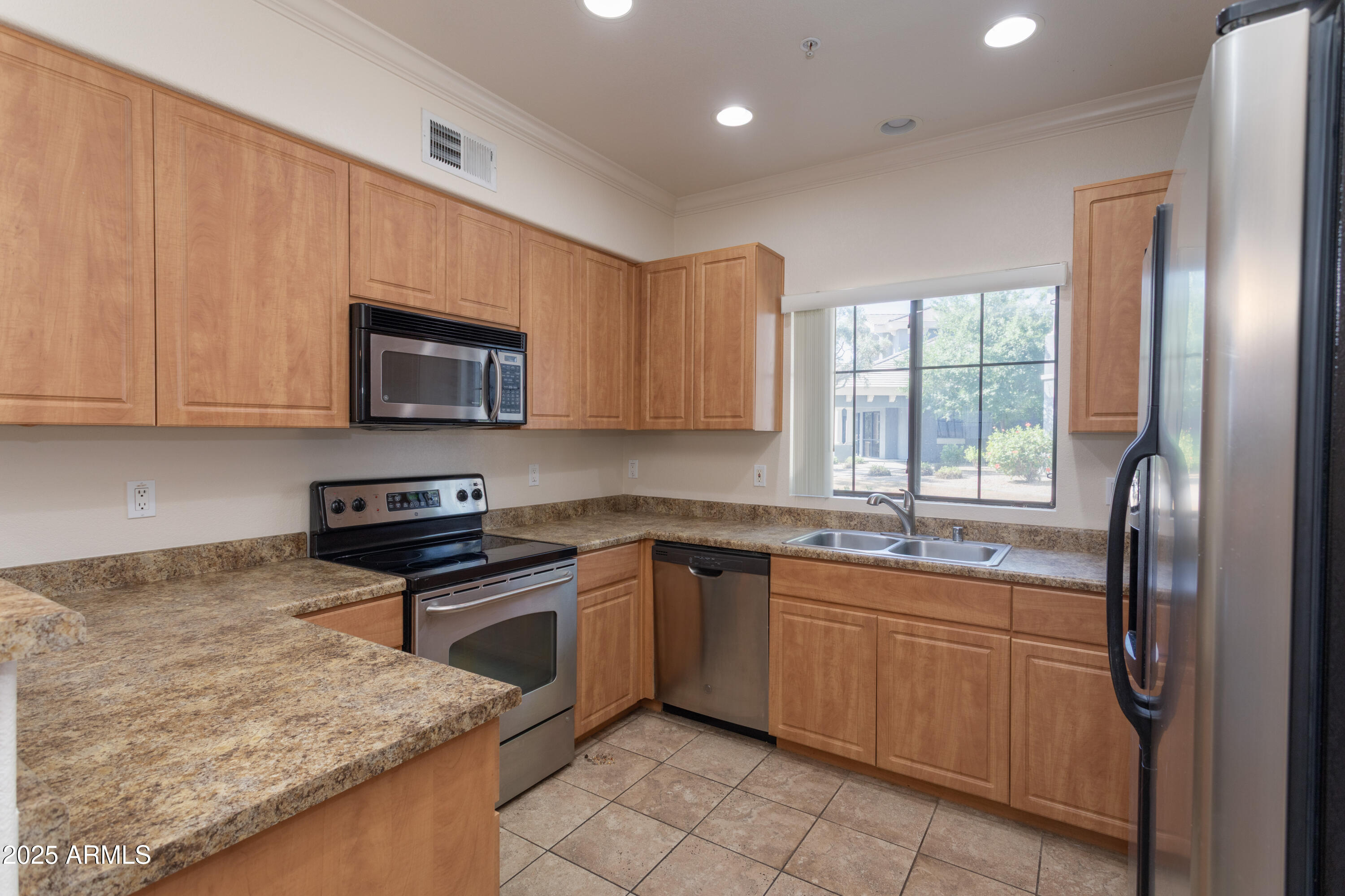 295 North Rural Road, Unit 143 Chandler, AZ 85226 - Photo 9 of 19 3V6A0637