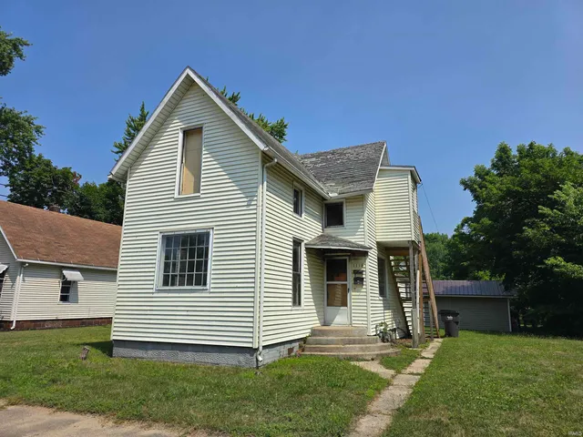 $69,900 | 1118 Cedar Street, Elkhart, IN 46514