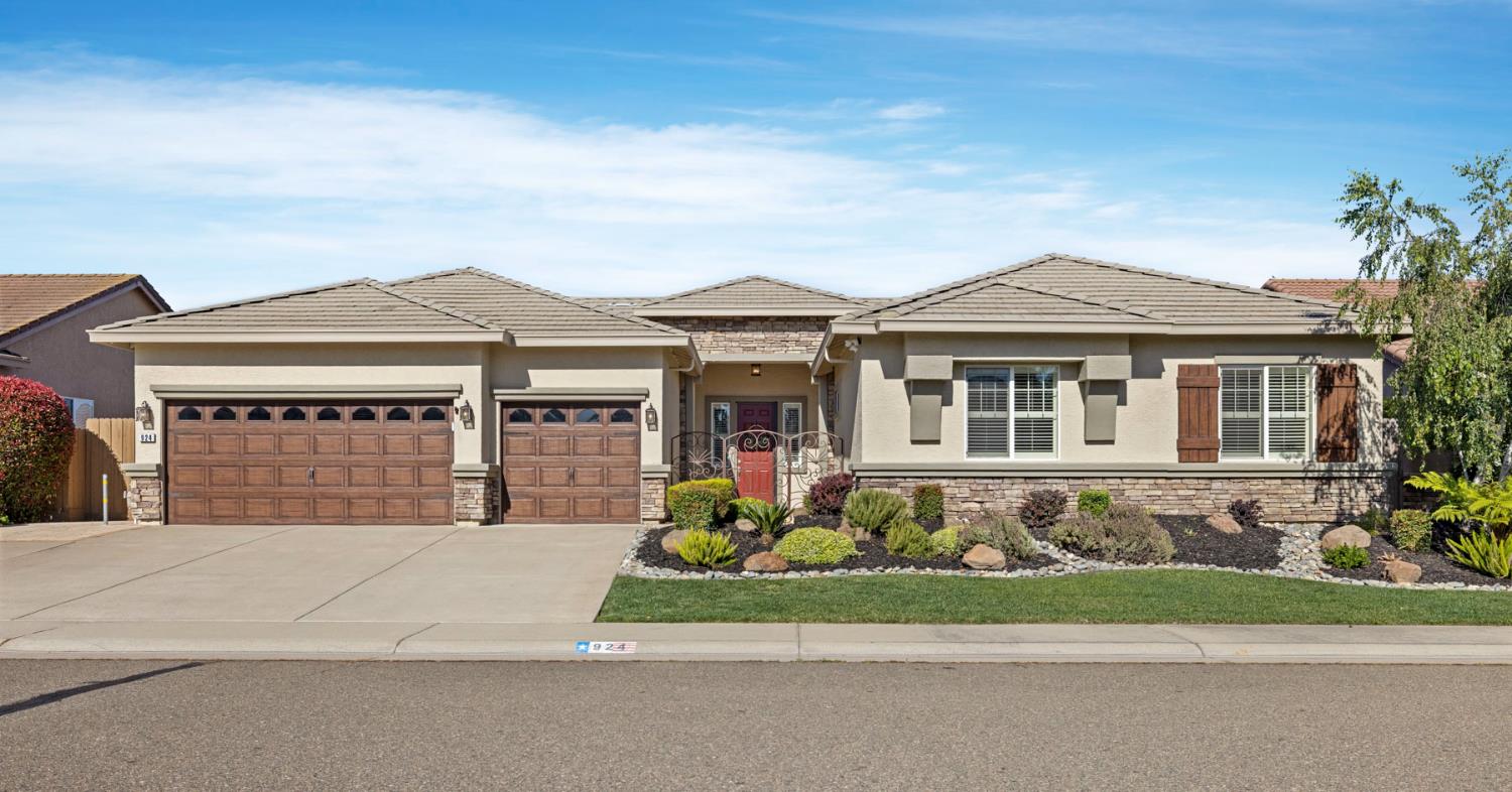924 Cottrell Way Galt, CA 95632 - Photo 2 of 51