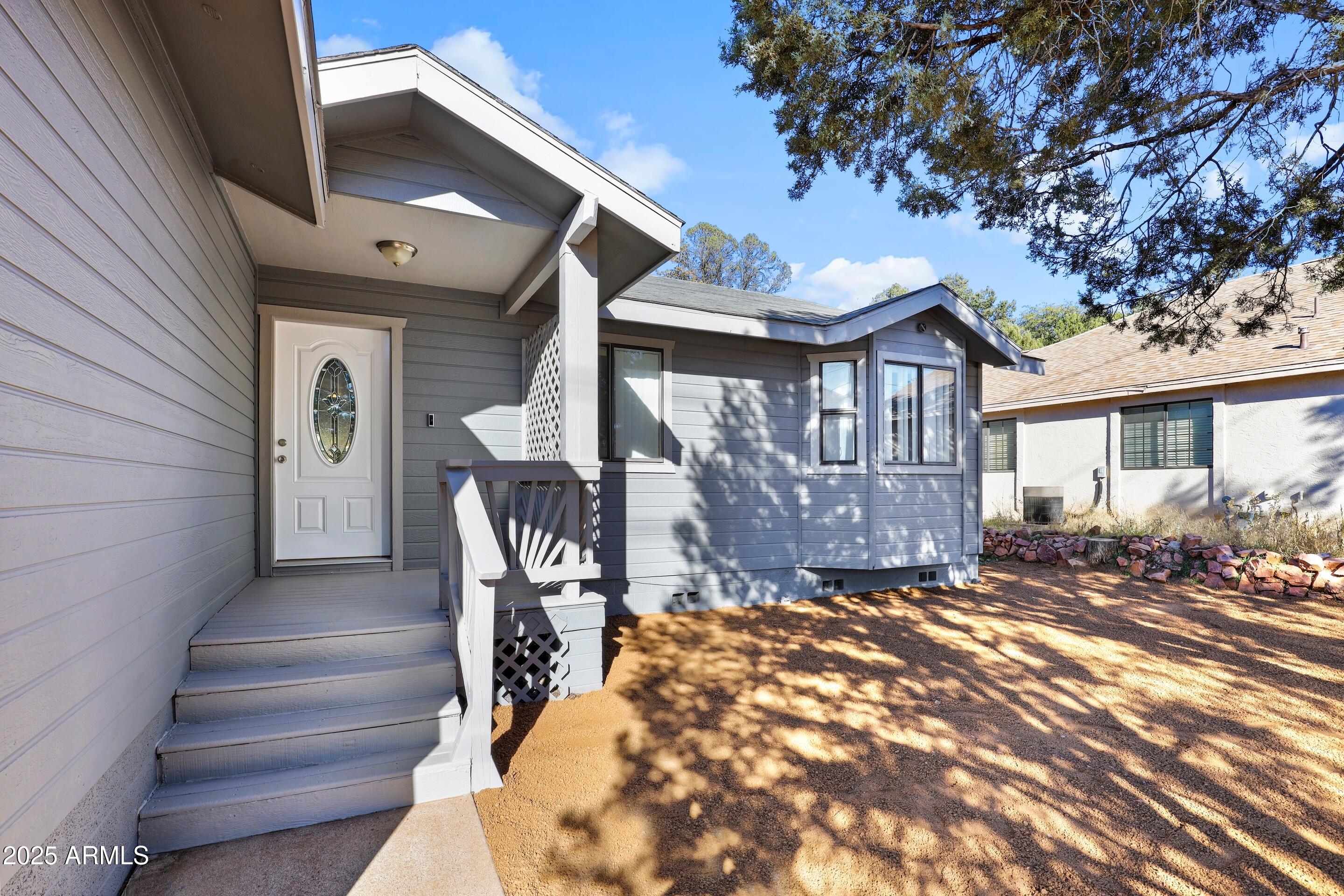 700 West Longhorn Road Payson, AZ 85541 - Photo 24 of 29 a front view of a house with a yard