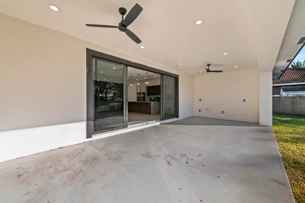 $8,200 | 621 Northwest 42nd Avenue, Coconut Creek, FL 33066