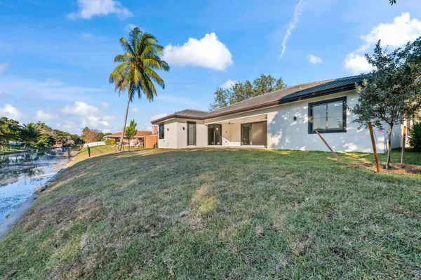 $8,200 | 621 Northwest 42nd Avenue, Coconut Creek, FL 33066