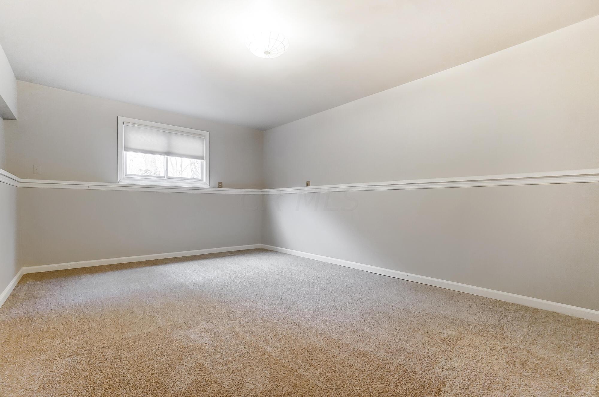 4084 Kenny Road Columbus, OH 43220 - Photo 43 of 63 Bedroom 2