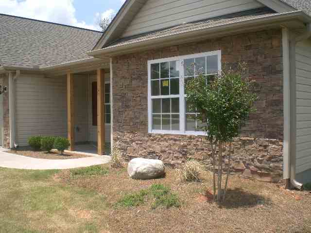 2505 Holiday Road Greer, SC 29651 - Photo 8 of 12