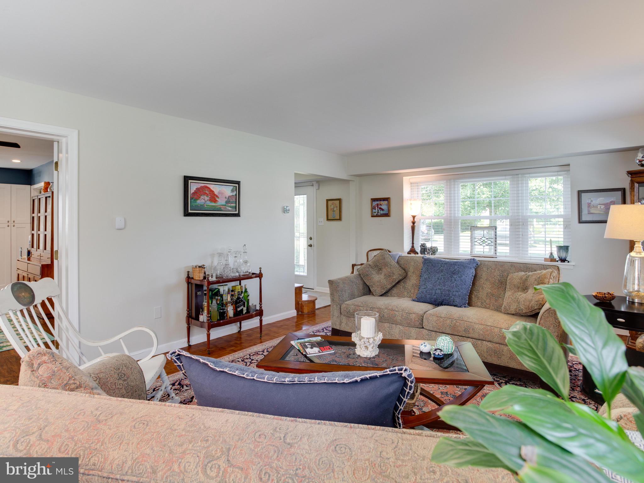 4515 Rising Lane Bowie, MD 20715 - Photo 12 of 50 Living Room