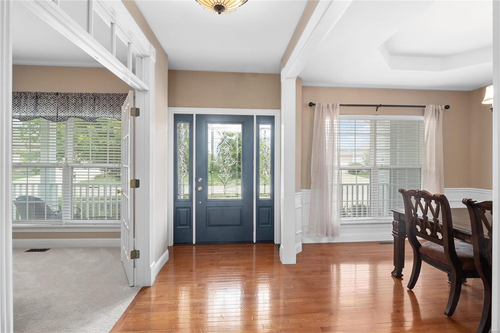 102 Riparian Drive Dardenne Prairie, MO 63368 - Photo 3 of 22