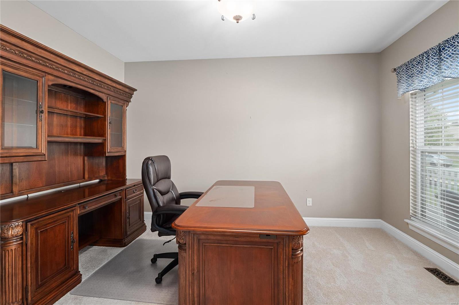 102 Riparian Drive Dardenne Prairie, MO 63368 - Photo 5 of 22
