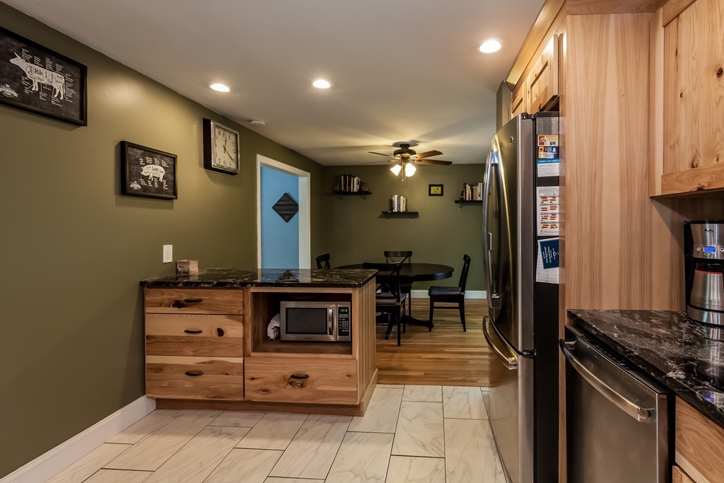 22 Arcadia Road Norwood, MA 02062 - Photo 4 of 22 Gallery Image 4