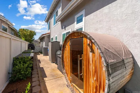 $2,295,000 | 3312 Avenida Anacapa, Carlsbad, CA 92009