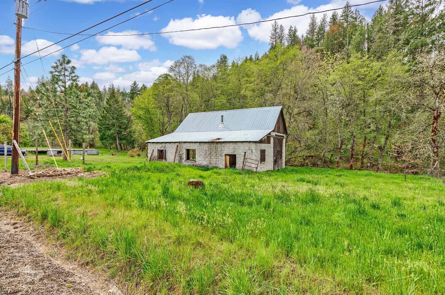 344 Elk Creek Road Trail, OR 97541 - Photo 30 of 43 26_ApexVTec_26_mls
