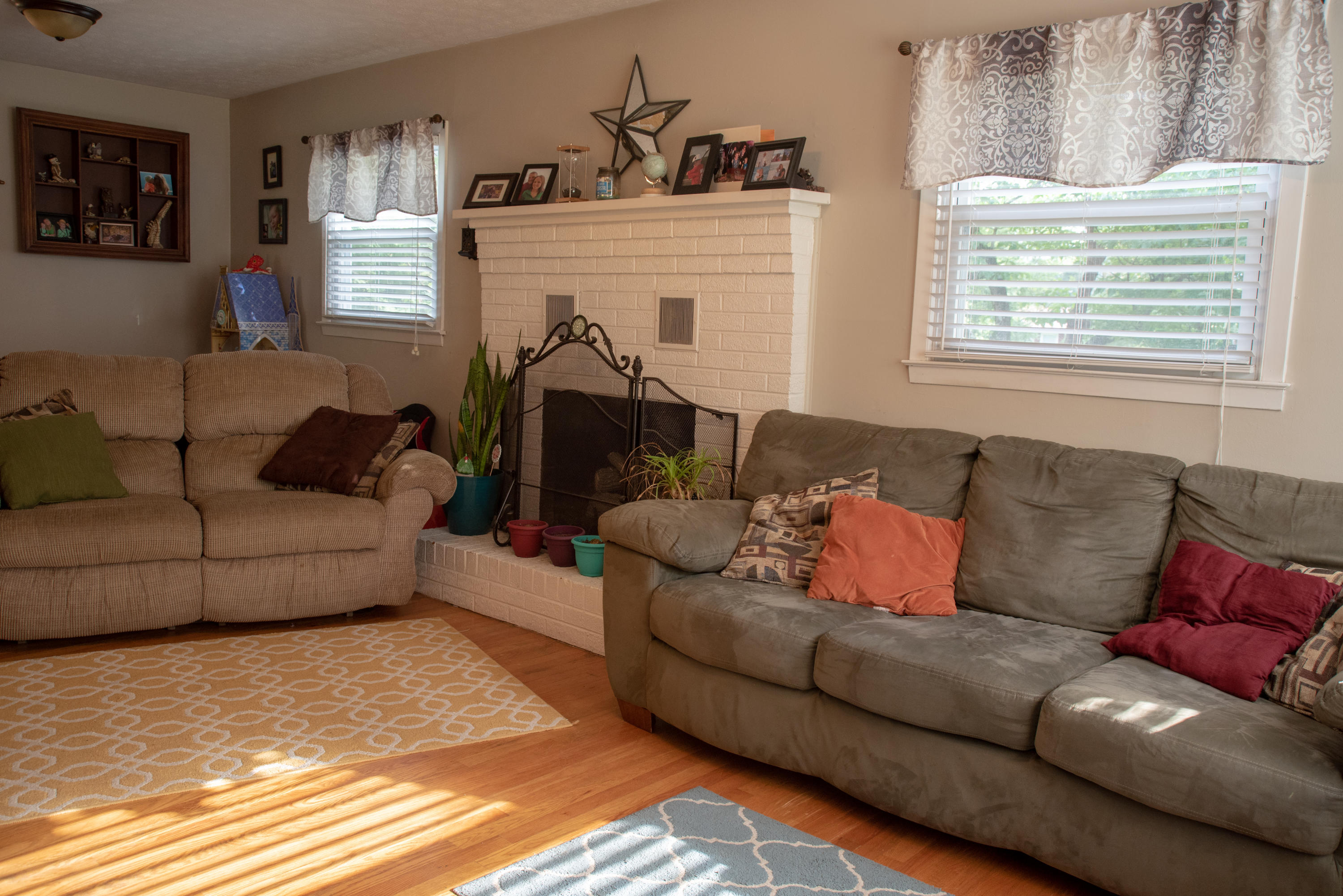 245MountainViewRDCaryville(1of1)-16