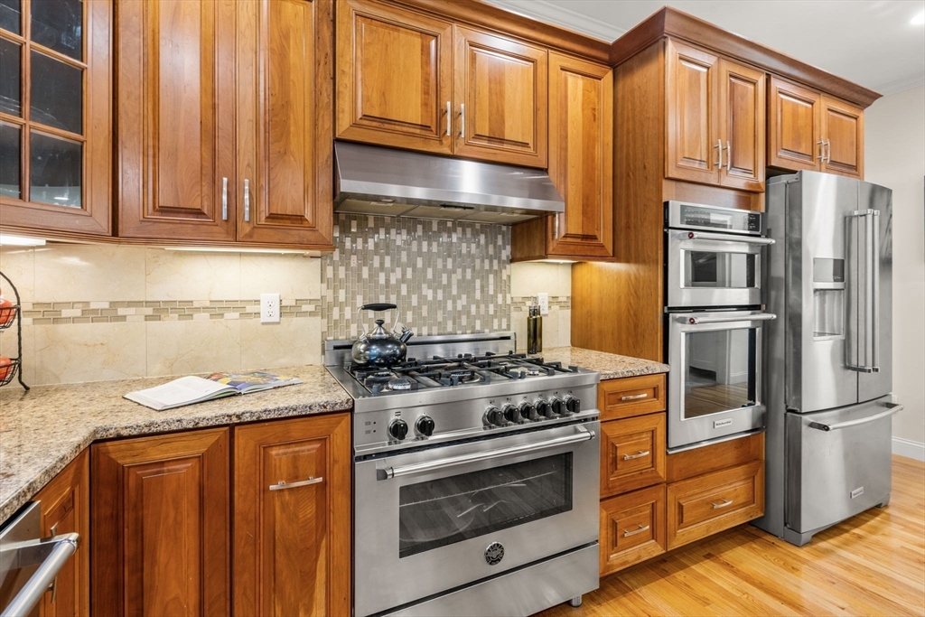 97 Great Plain Avenue Needham, MA 02492 - Photo 7 of 40