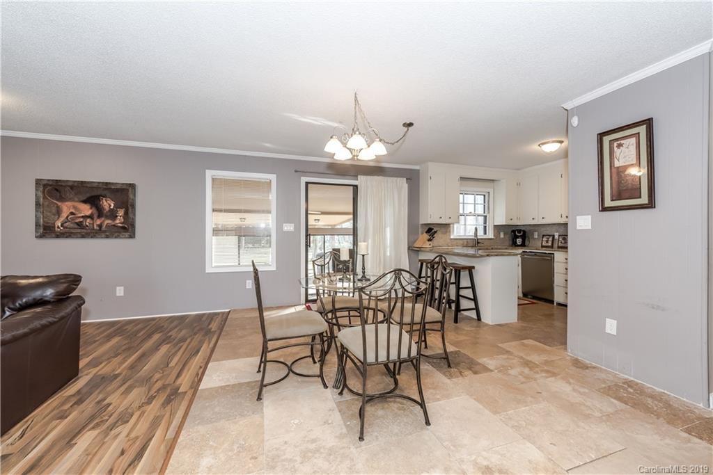 2909 Sunset Road Charlotte, NC 28216 - Photo 5 of 28 Gallery Image 5