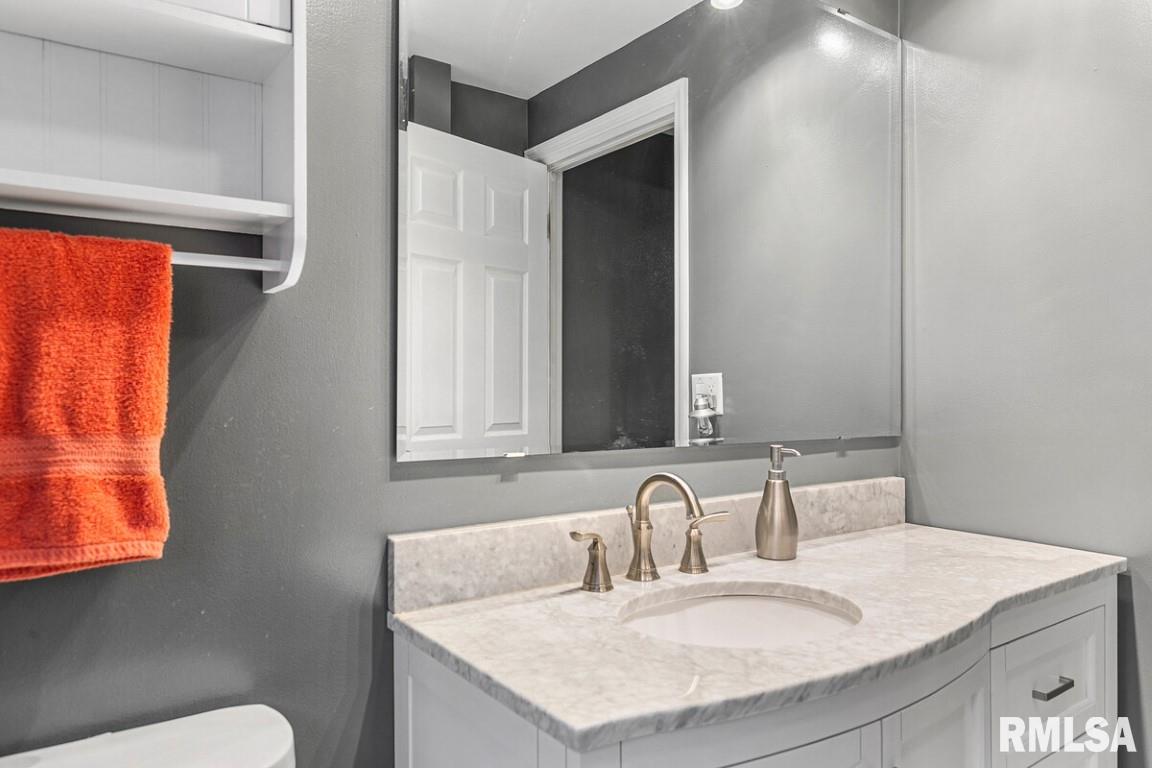 707 Westgate Road Washington, IL 61571 - Photo 25 of 38 Gallery Image 25