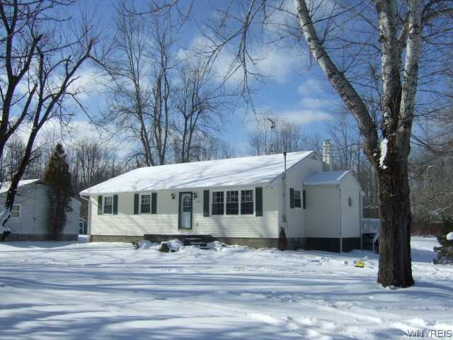 7600 Goodrich Road Clarence, NY 14032 - Photo 1 of 1 Exterior Front