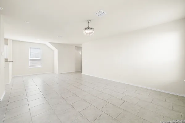 $2,100 | 7346 Tradinghouse Lane, San Antonio, TX 78252