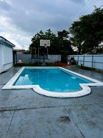 $750,000 | 1140 Northeast 196th Terrace, Miami, FL 33179