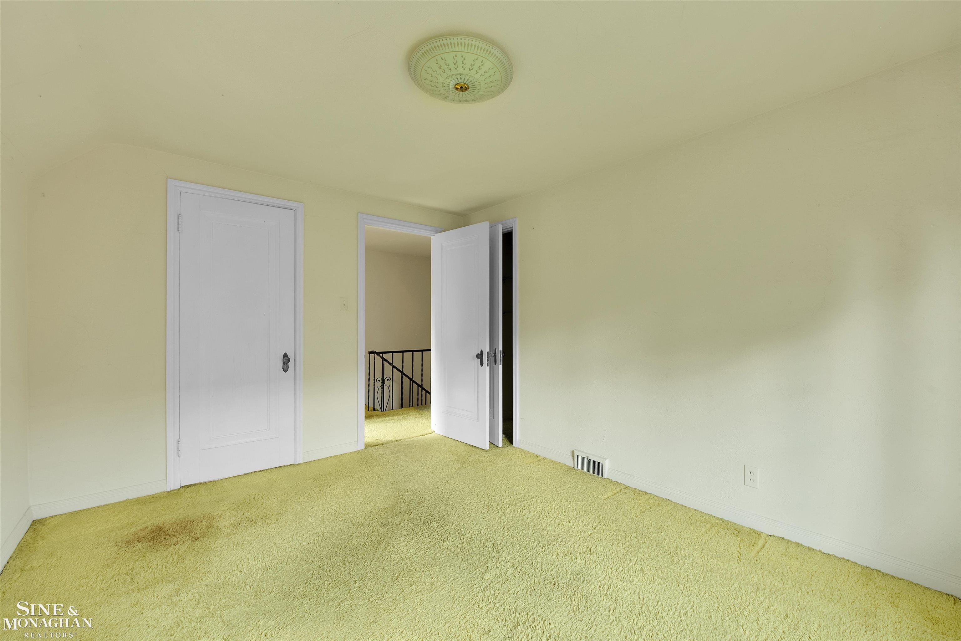 829 Trombley Road Grosse Pointe, MI 48230 - Photo 19 of 45 50149596-9600afc0-2739-4a49-9e3a-91a9feac185c.JPG