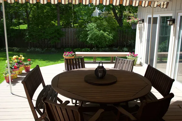 $1,500,000 | 90 Linden Avenue, Glencoe, IL 60022
