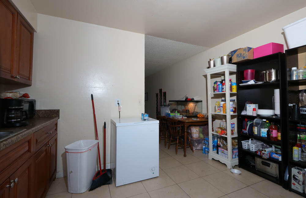 451-461 Silver Beach Road Riviera Beach, FL 33403 - Photo 12 of 29 Kitchen