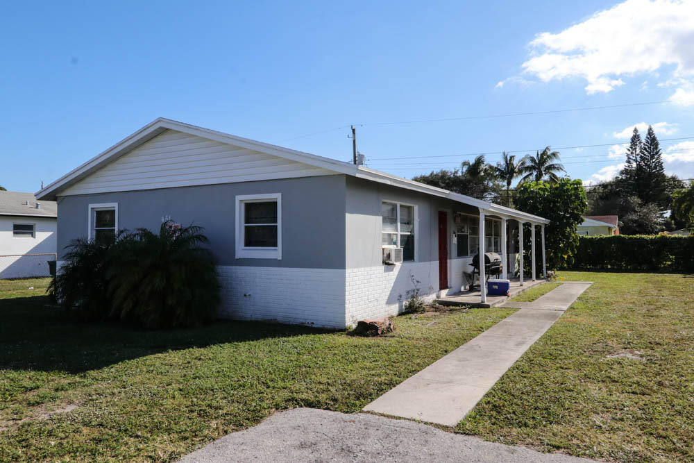 451-461 Silver Beach Road Riviera Beach, FL 33403 - Photo 21 of 29 Exterior