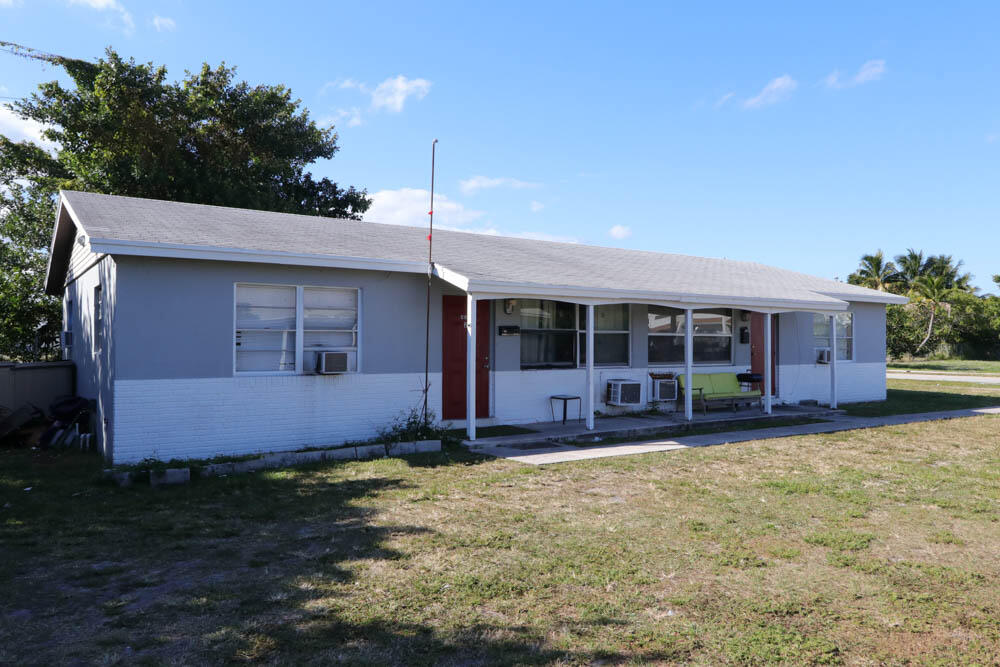 451-461 Silver Beach Road Riviera Beach, FL 33403 - Photo 23 of 29 Exterior