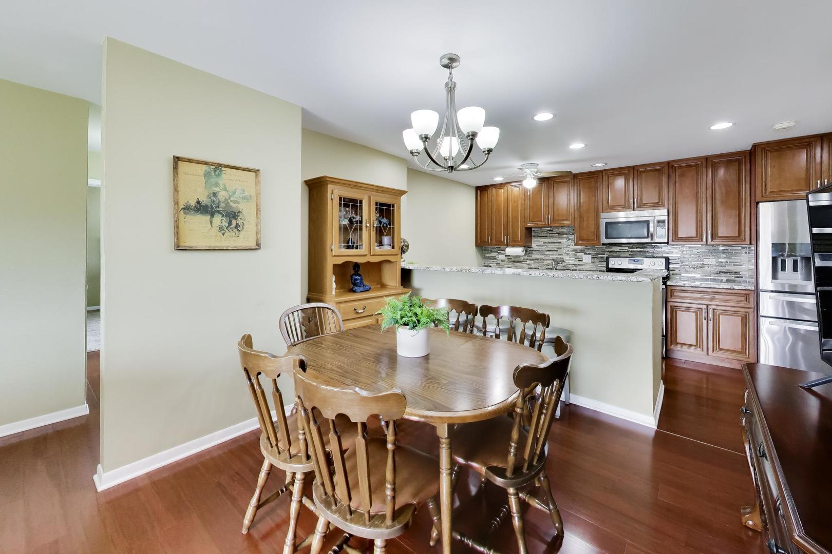201 Thames Parkway, Unit 3G Park Ridge, IL 60068 - Photo 13 of 27