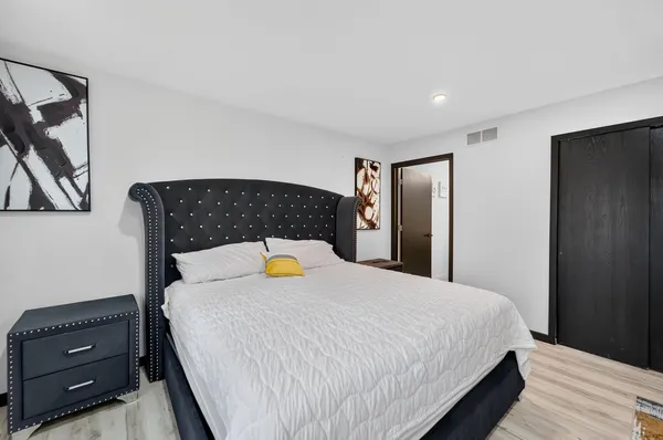 $399,000 | 2911 Marina Drive, Middleton, WI 53562