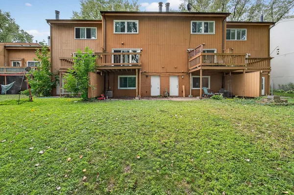 $399,000 | 2911 Marina Drive, Middleton, WI 53562