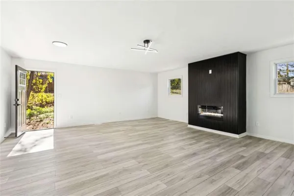 $2,100 | 597 Paper Mill Road, Lawrenceville, GA 30045