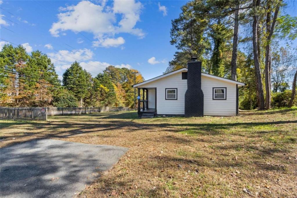 597 Paper Mill Road Lawrenceville, GA 30045 - Photo 4 of 49