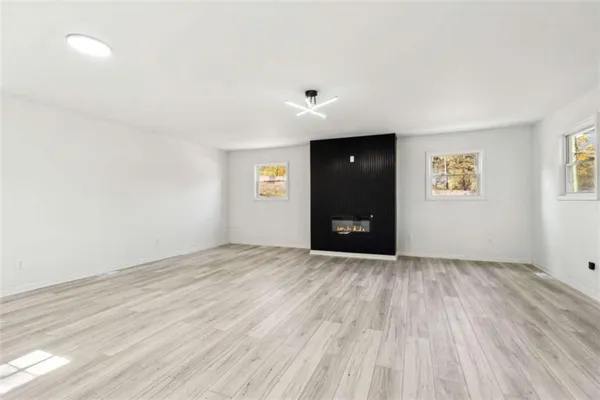 $2,100 | 597 Paper Mill Road, Lawrenceville, GA 30045