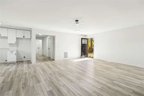 $2,100 | 597 Paper Mill Road, Lawrenceville, GA 30045