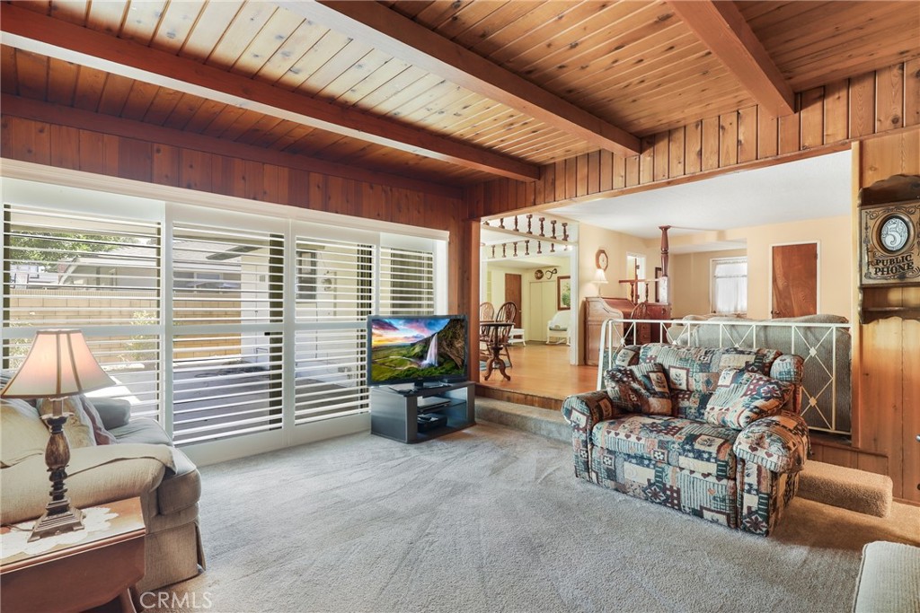 2439 East Paradise Road Anaheim, CA 92806 - Photo 9 of 45 Gallery Image 9