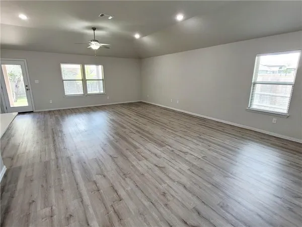 $2,199 | 300 Bright Star Lane, Georgetown, TX 78628