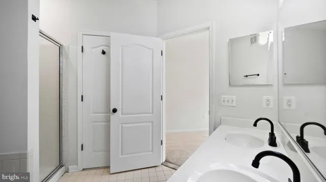 $347,900 | 5504 Capital Gateway Drive, Unit 415, Suitland, MD 20746