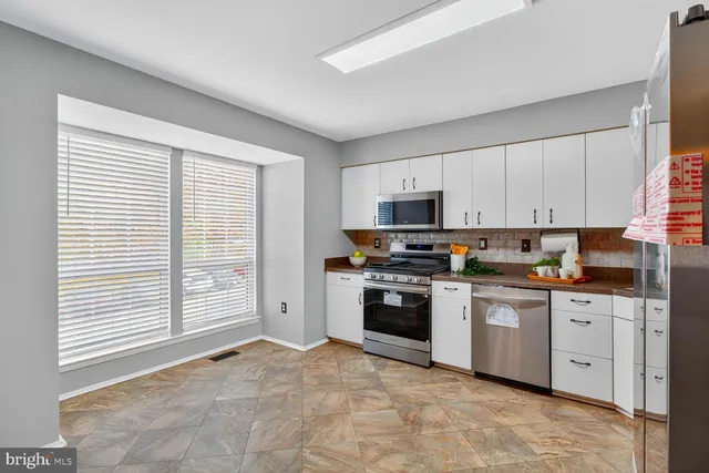 $495,000 | 7638 Oldfield Lane, Ellicott City, MD 21043