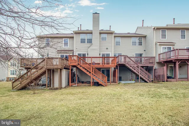 $495,000 | 7638 Oldfield Lane, Ellicott City, MD 21043