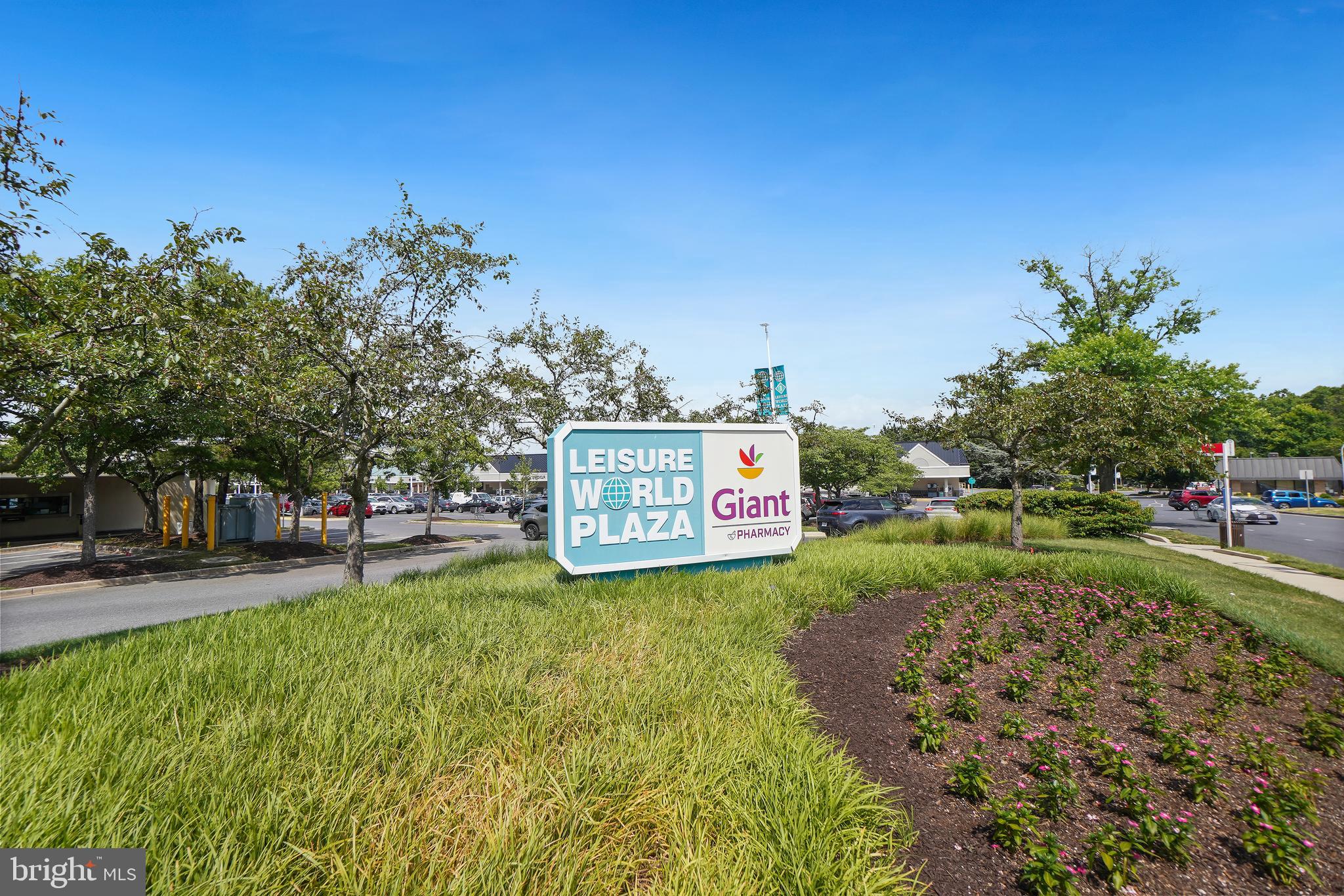 15100 Interlachen Drive, Unit 4517 Silver Spring, MD 20906 - Photo 42 of 42 a sign board with parking space