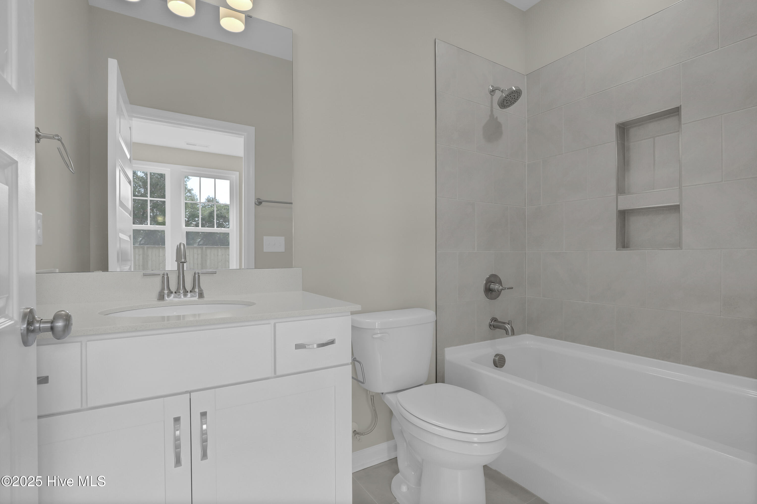 230 Planters Walk Hampstead, NC 28443 - Photo 17 of 39 Downstairs Guest 3