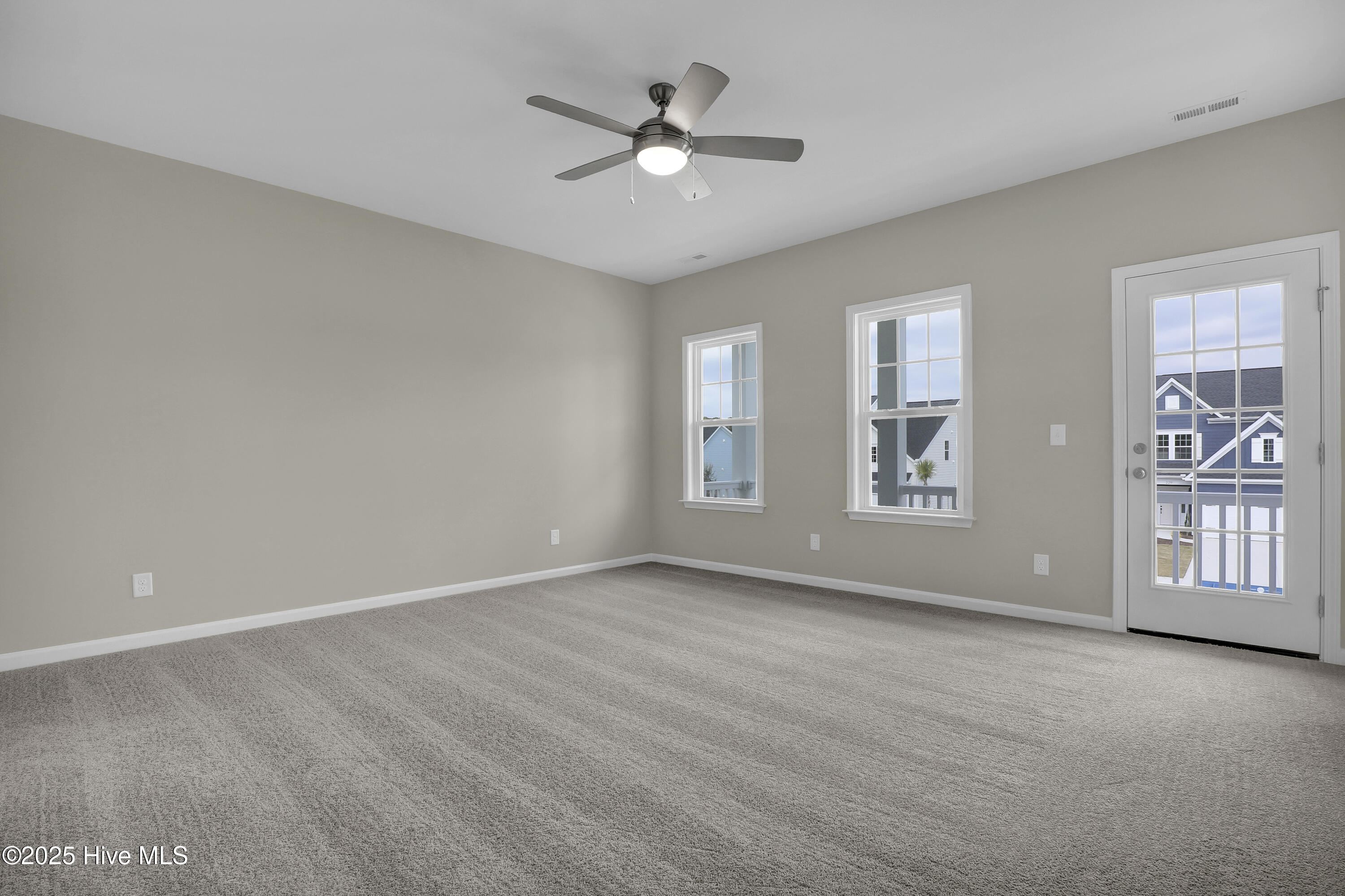 230 Planters Walk Hampstead, NC 28443 - Photo 18 of 39 Primary Suite 1