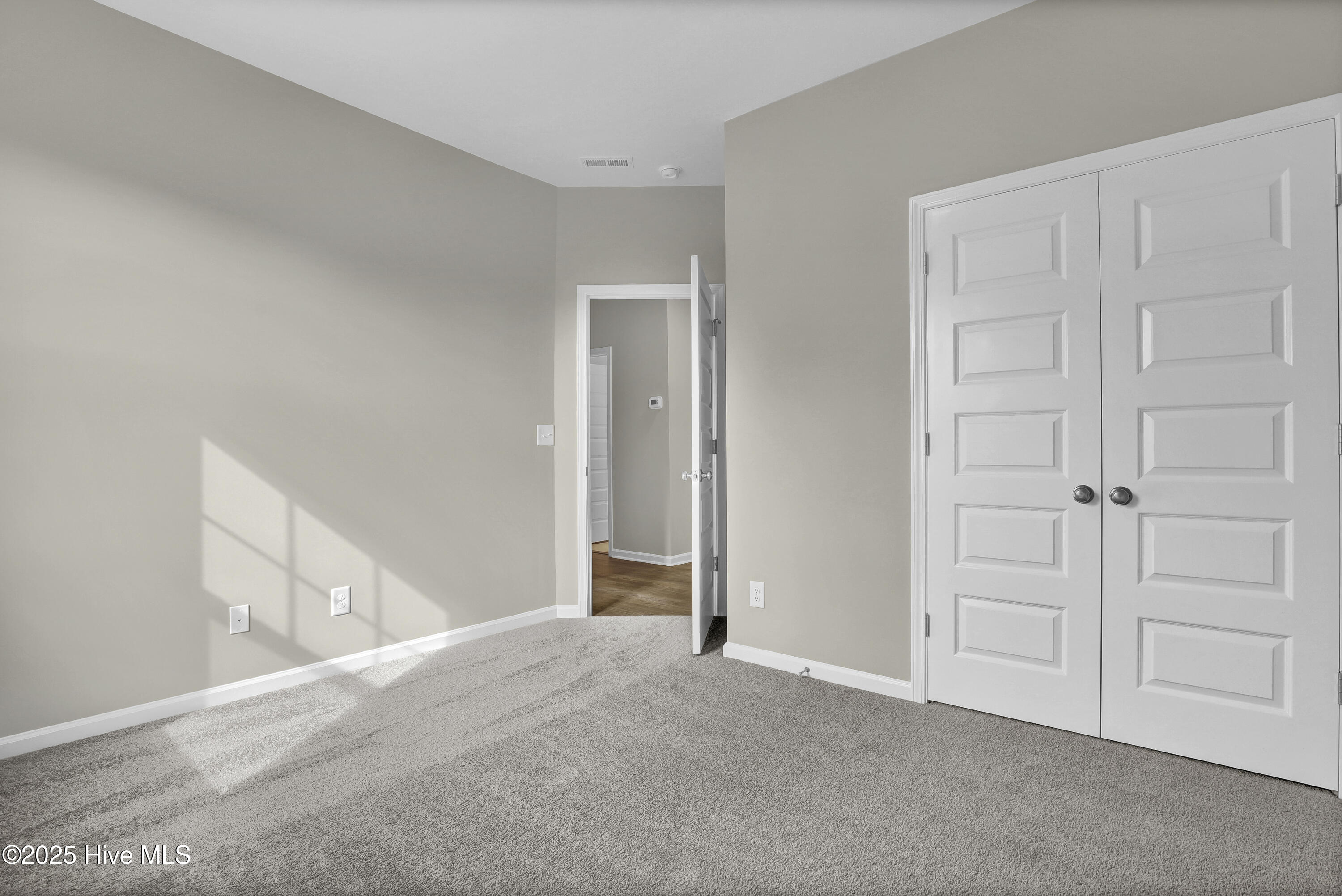 230 Planters Walk Hampstead, NC 28443 - Photo 24 of 39 Bedroom