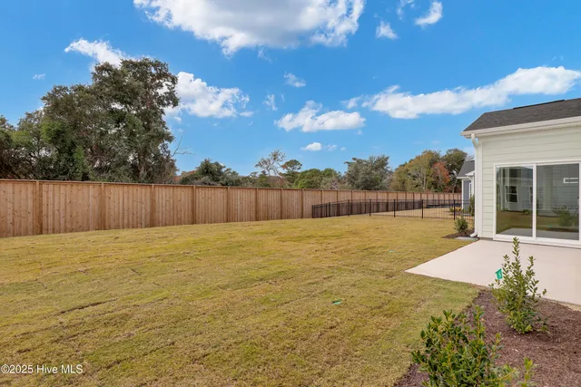 $579,387 | 230 Planters Walk, Hampstead, NC 28443