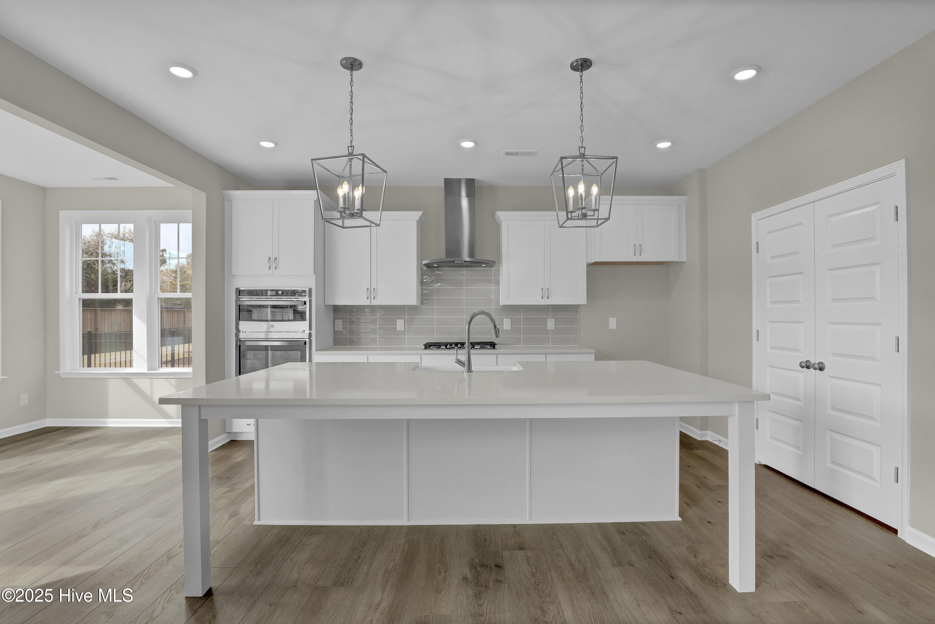 230 Planters Walk Hampstead, NC 28443 - Photo 8 of 39 Kitchen 1